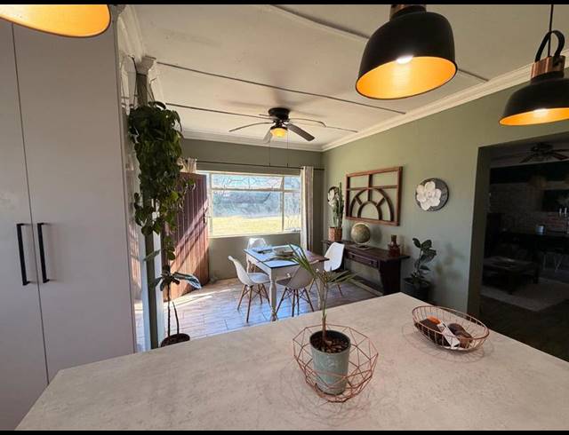 4 BEDROOM HOUSE FOR SALE IN DRIE RIVIERE